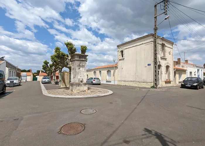 Between Port And With Garage