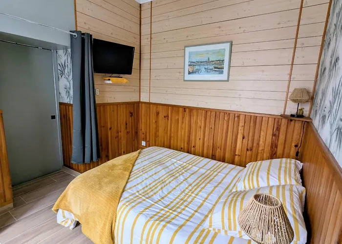 Between Port And With Garage Vakantiehuis