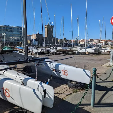 Feriehus Between Port And With Garage