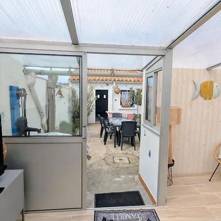 Ferienhaus Between Port And With Garage