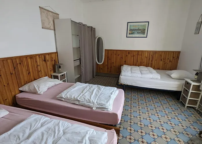 Between Port And With Garage