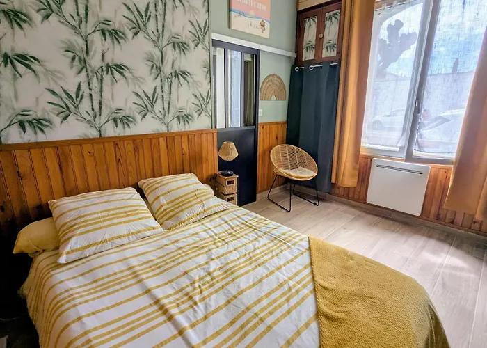 度假居 Between Port And With Garage