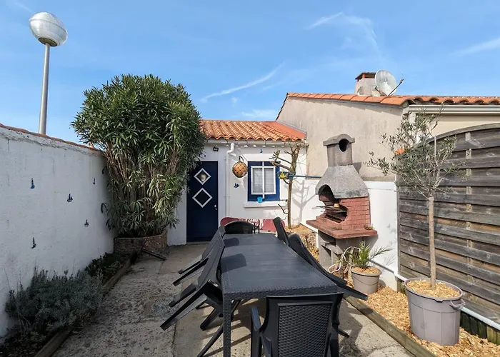 Between Port And With Garage * Les Sables-dʼOlonne